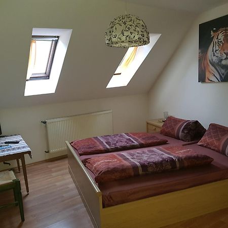 Pension-Puttlachtal Pottenstein Chambre photo